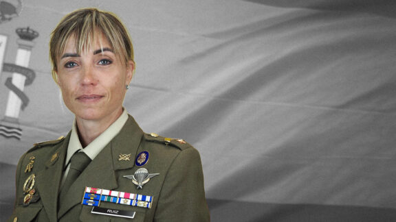 Esmeralda Ruiz Alonso, primera mujer del Ejército de Tierra en alcanzar el empleo de suboficial mayor