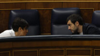 MADRID, 23/09/2026.- Los ministros Pablo Bustinduy e Isabel Rodríguez a su llegada a la sesión de control al Gobierno celebrada este miércoles en el Congreso. EFE/J.J. Guillén