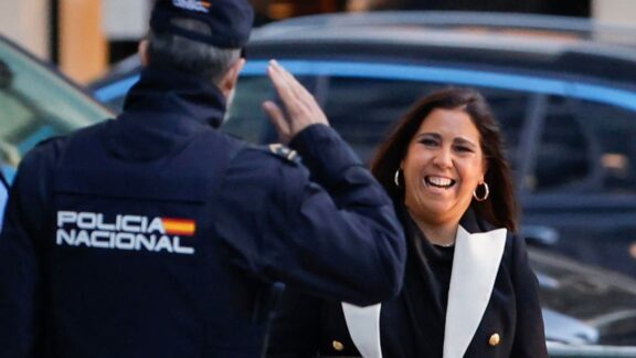 Beatriz Biedma llega a la Audiencia Nacional.