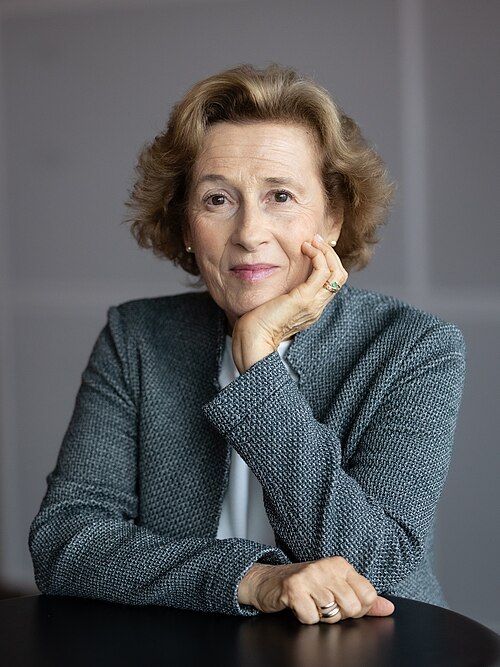 La escritora madrileña Julia Navarro, nacida en 1953, trabajó más de 30 años como periodista antes de convertirse en una novelista de éxito mundial con obras tan conocidas como 'Dime quién soy'