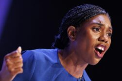 BIRMINGHAM (United Kingdom), 07/10/2026.- Leader of the British Conservative Party Kemi Badenoch delivers her keynote speech on the fourth and final day of the British Conservative Party annual conference at the International Convention Centre (ICC) in Birmingham, Britain, 07 October 2026. The annual conference runs from 04 to 07 October as the party trails behind the governing Labour Party and the populist Reform UK after losing the general election in 2024. (Reino Unido) EFE/EPA/TOLGA AKMEN