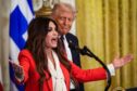 La embajadora de Trump acusada de la caída del Gobierno rumano habría amenazado con repetirlo en Grecia
