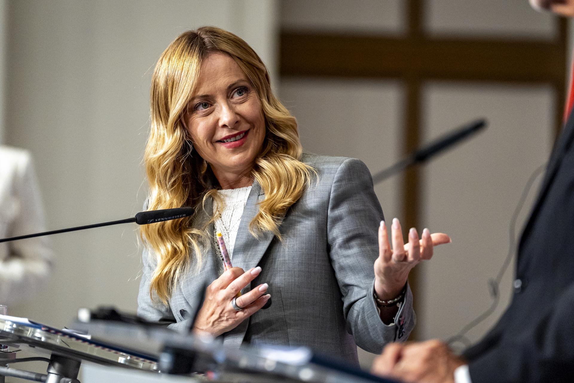 Prague (Czech Republic), 29/09/2026.- Italian Prime Minister Giorgia Meloni attends a joint press conference with with the Czech prime minister after their meeting in Prague, Czechia, 29 September 2026. (Italia, Praga) EFE/EPA/STRINGER