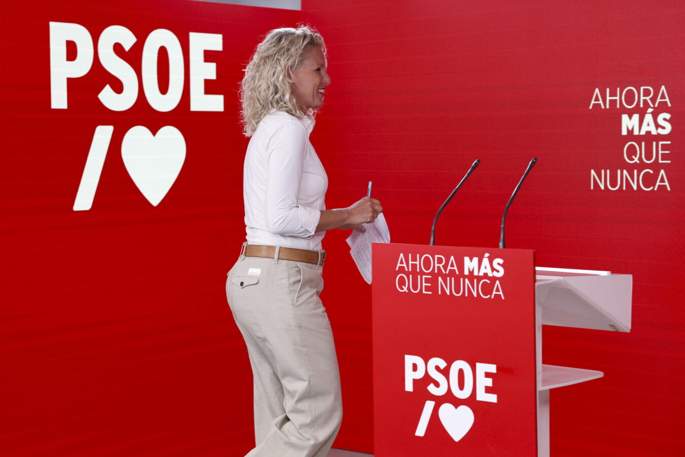 MADRID, 27/07/2026.- La portavoz del PSOE, Montse Mínguez, durante la rueda de prensa que ha ofrecido este lunes tras la reunión de la Ejecutiva federal socialista en Ferraz. EFE/ Chema Moya