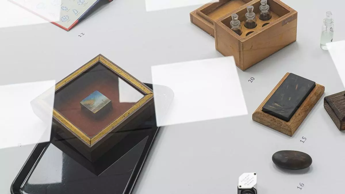 'Paisaje surreal', de Salvador Dalí, es una pintura de apenas cuatro centímetros.