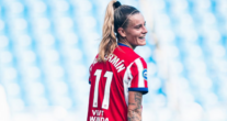 Rosa Otermín durante un partido con el Atlético de Madrid