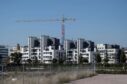 El precio de la vivienda sube un 108% desde 2013 frente al 30% de los salarios