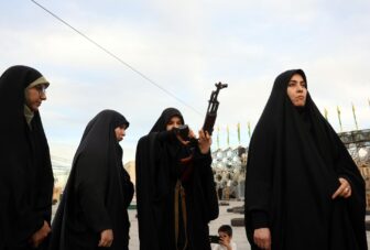 Irán