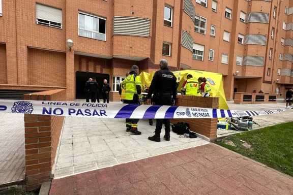 Asesinada una mujer de 52 años tras ser apuñalada en Carabanchel: se investiga si puede ser un crimen machista