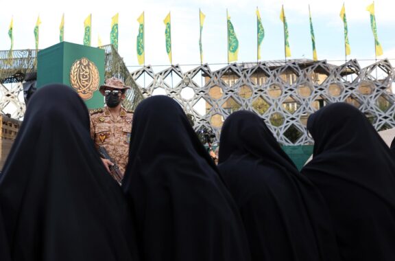 Irán