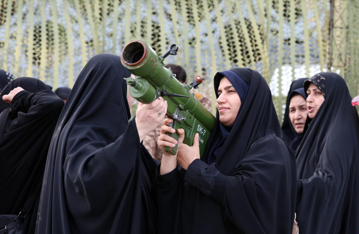 Irán