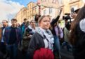Greta Thunberg se suma a la revuelta estudiantil en París: “Nos están robando nuestro futuro”