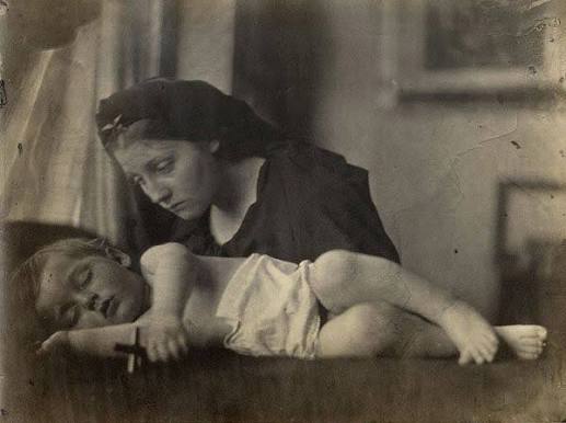 'La sombra de la Cruz', de Julia Margaret Cameron