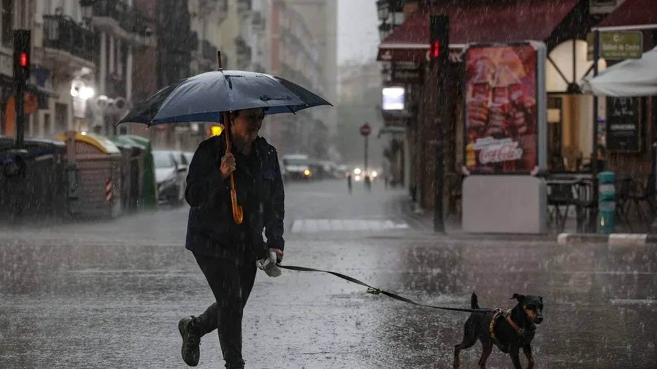 Temor en Paiporta: se prevén hasta 150 litros en menos de 24 horas Temor en Paiporta: se prevén hasta 150 litros en menos de 24 horas