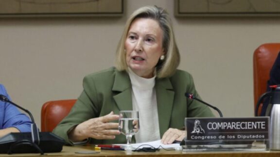 La SEDEF, Amparo Valcarce