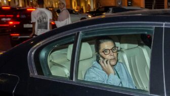 Fatima Ezzahra El Mansouri, nueva primera ministra marroquí, circula por las calles de Rabat.