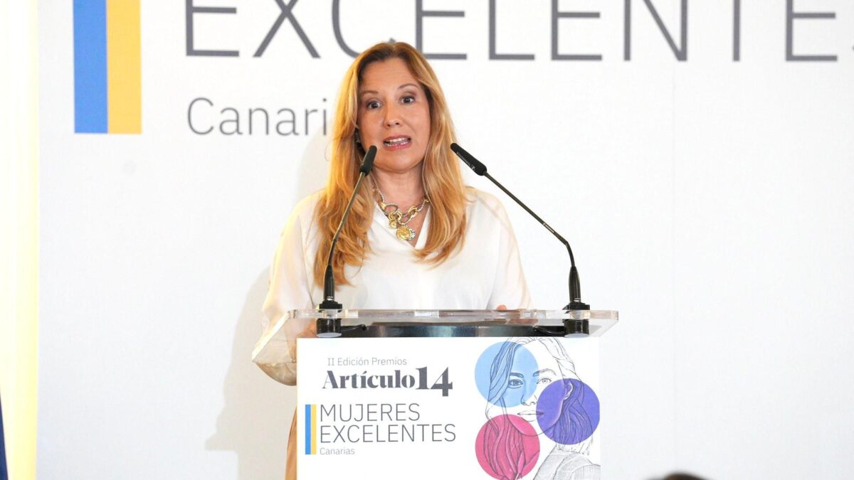 La presidenta del Cabildo de Tenerife, Rosa Dávila.