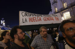 MADRID, 07/10/2026.- Vista de la acampada en protesta por la crisis de la vivienda en el país este miércoles, en la Puerta del Sol de Madrid. EFE/Juanjo Martín.